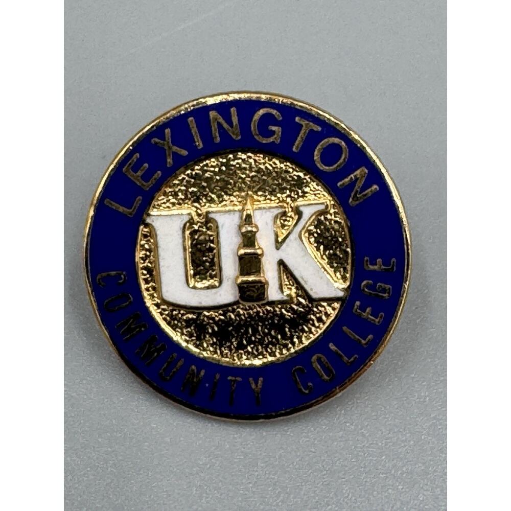 Vintage Lexington Community College Round‎ Lapel Pin